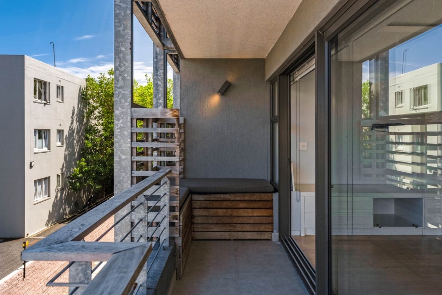 To Let 2 Bedroom Property for Rent in Sea Point Western Cape
